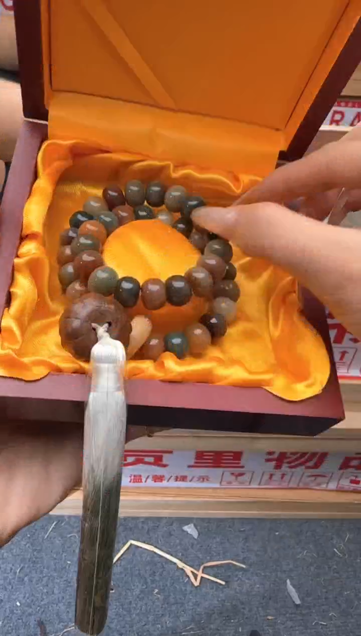 精美手串（无礼盒）
