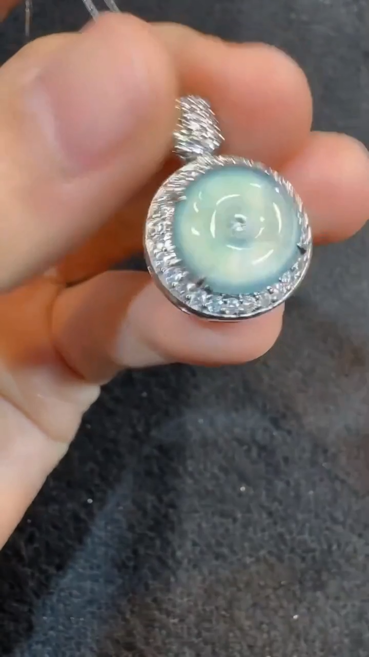 【闪购商品】翡翠吊坠(不含链)未镶嵌多样性发货其一不含链