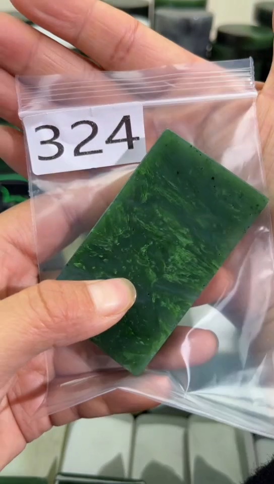未镶嵌和田玉珠宝半成品牌子
