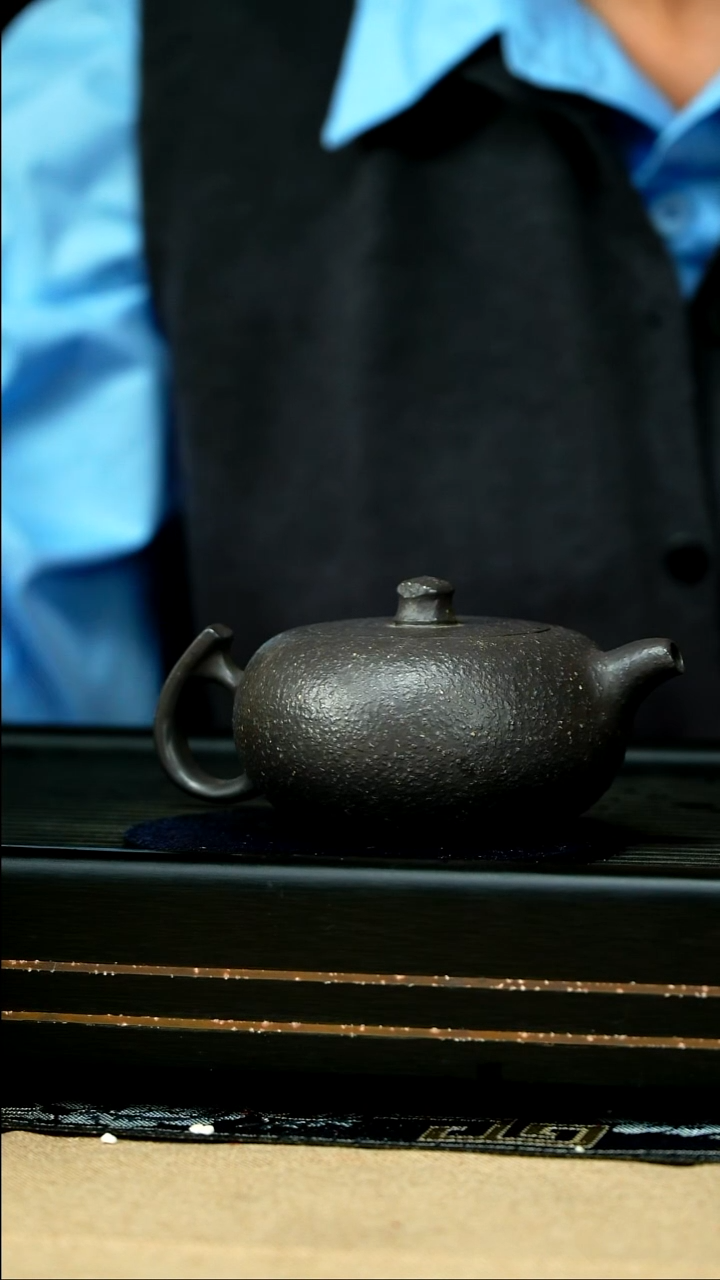 茶壶紫砂黑泥粗砂圆珠壶280cc