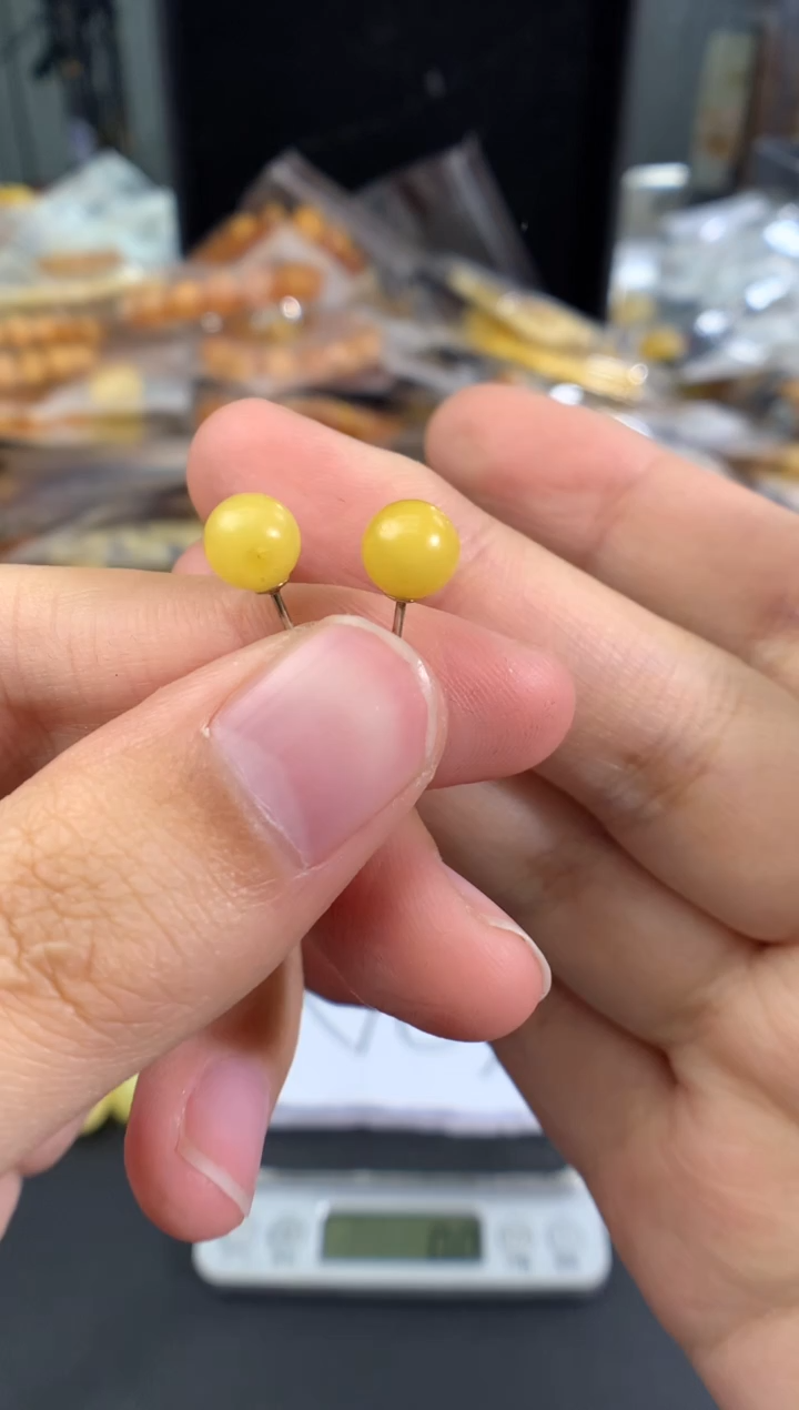 蜜蜡未镶嵌珠宝奇石1
