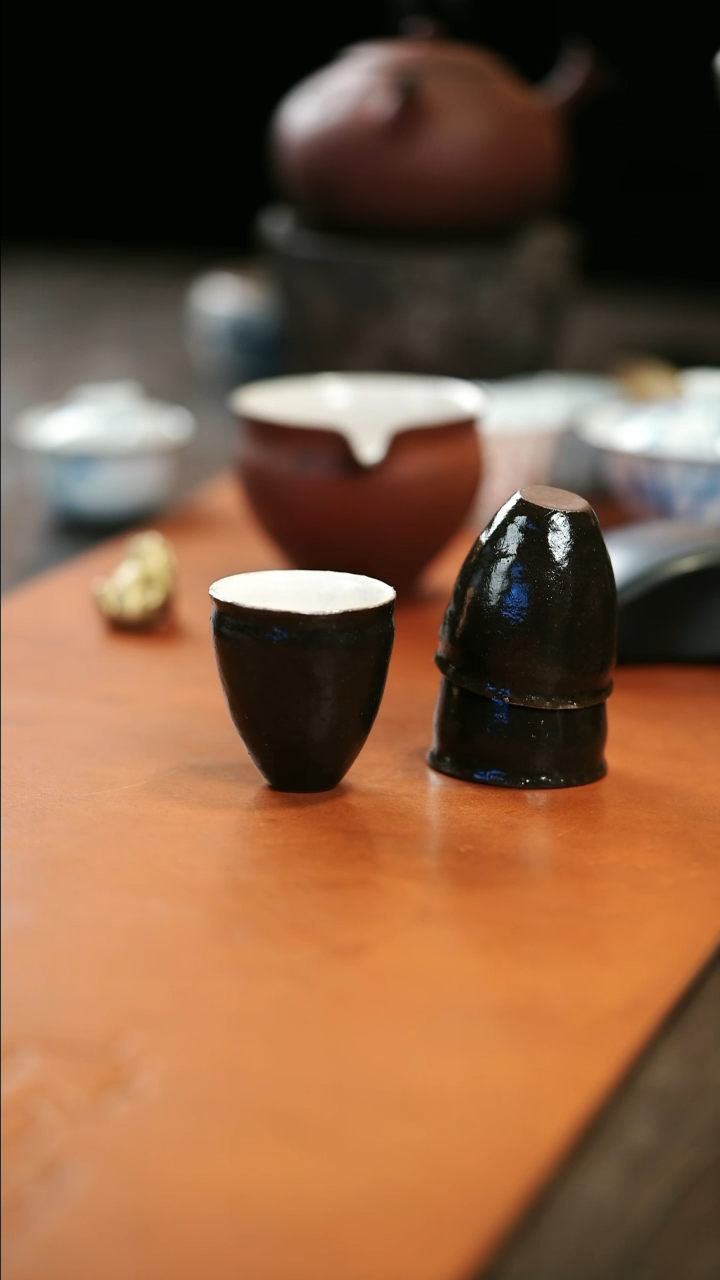 【闪购商品】一只小黑皮粉引手捏