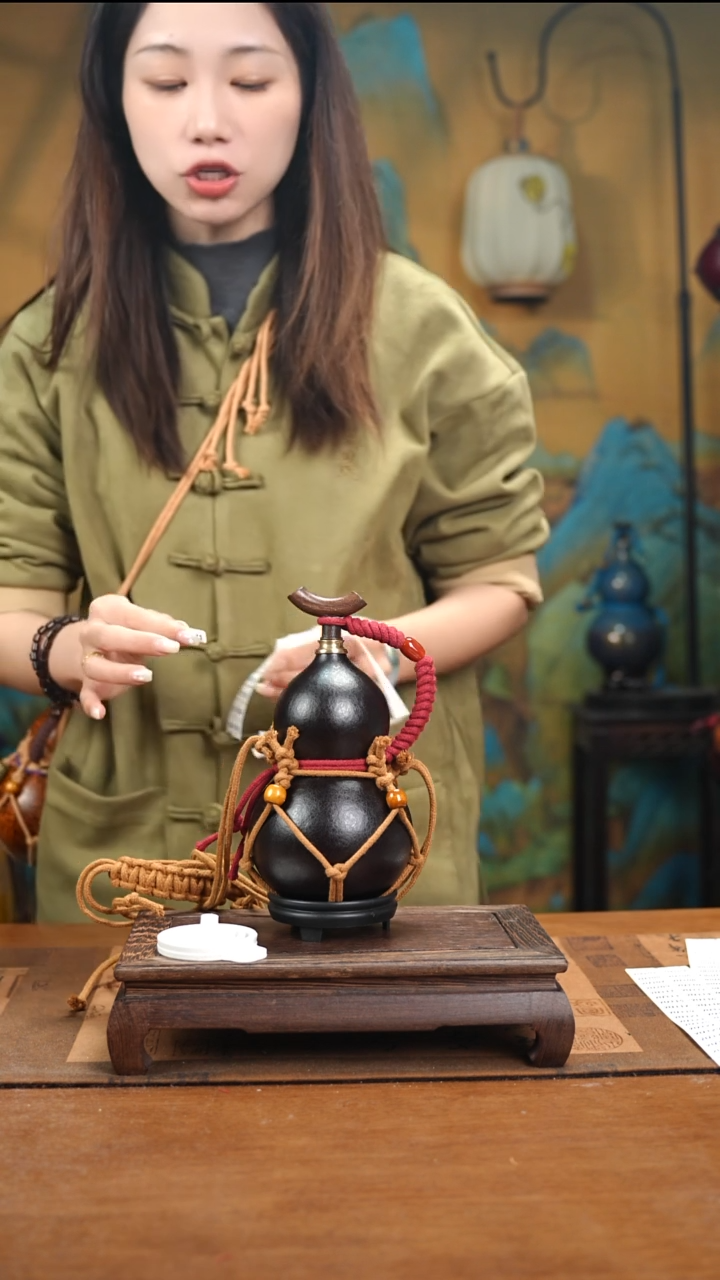 YU041复古网兜款天然酒葫芦（一物一拍）