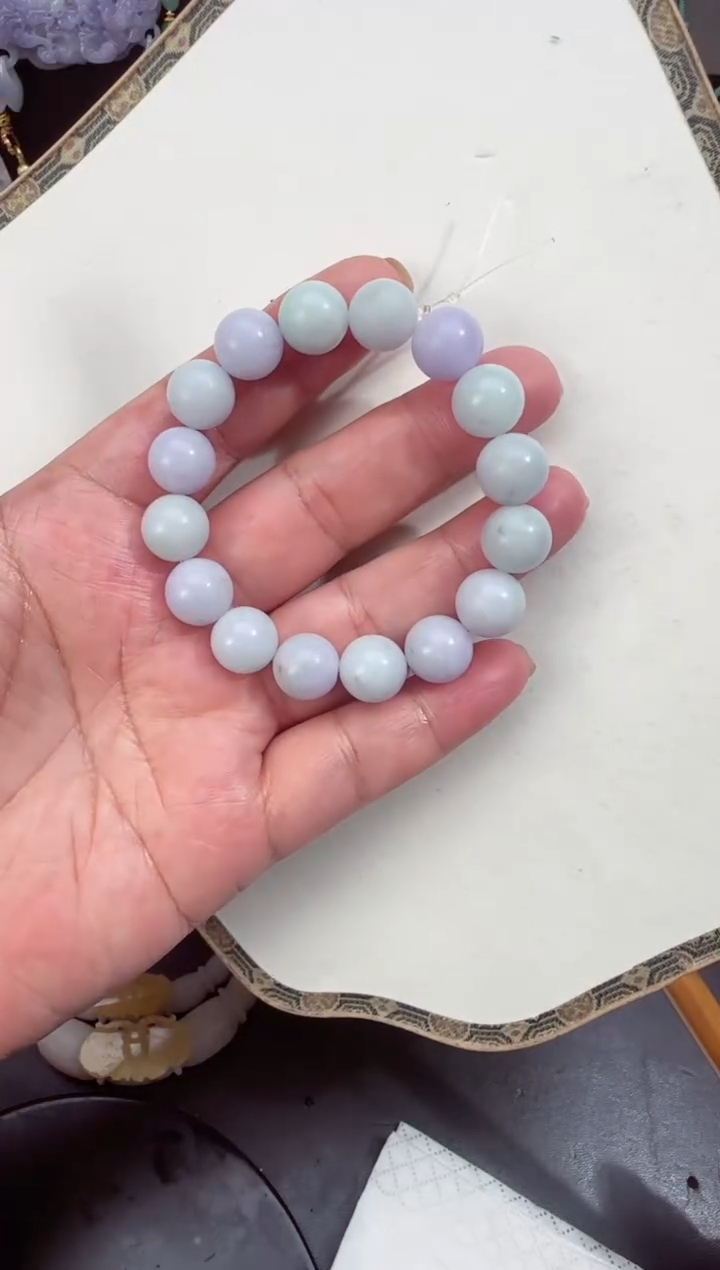 定制翡翠未镶嵌手串