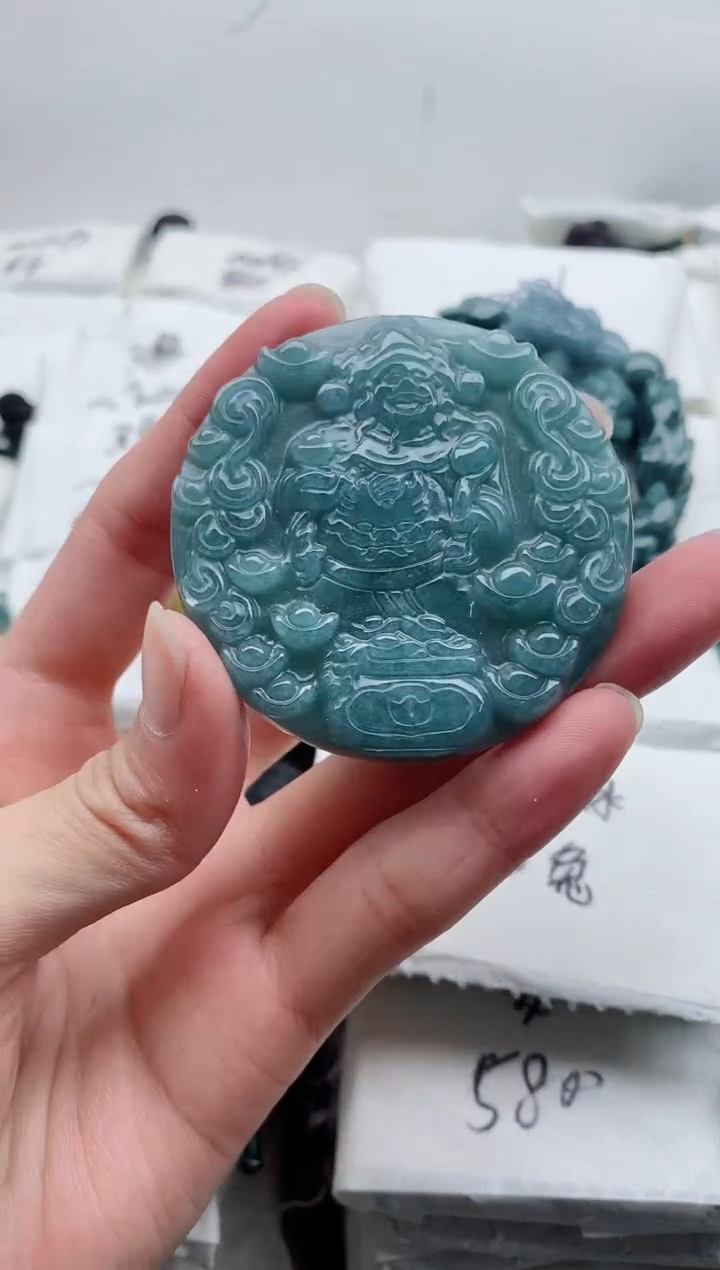 颈饰未镶嵌翡翠8