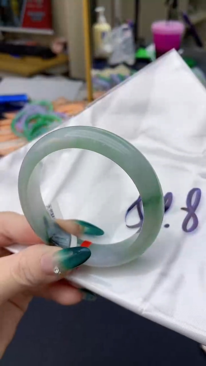 【闪购商品】翡翠手镯未镶嵌0045176384