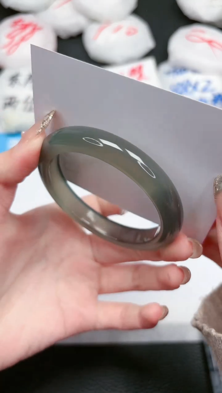 【闪购商品】石英质玉手镯未镶嵌287-56.1