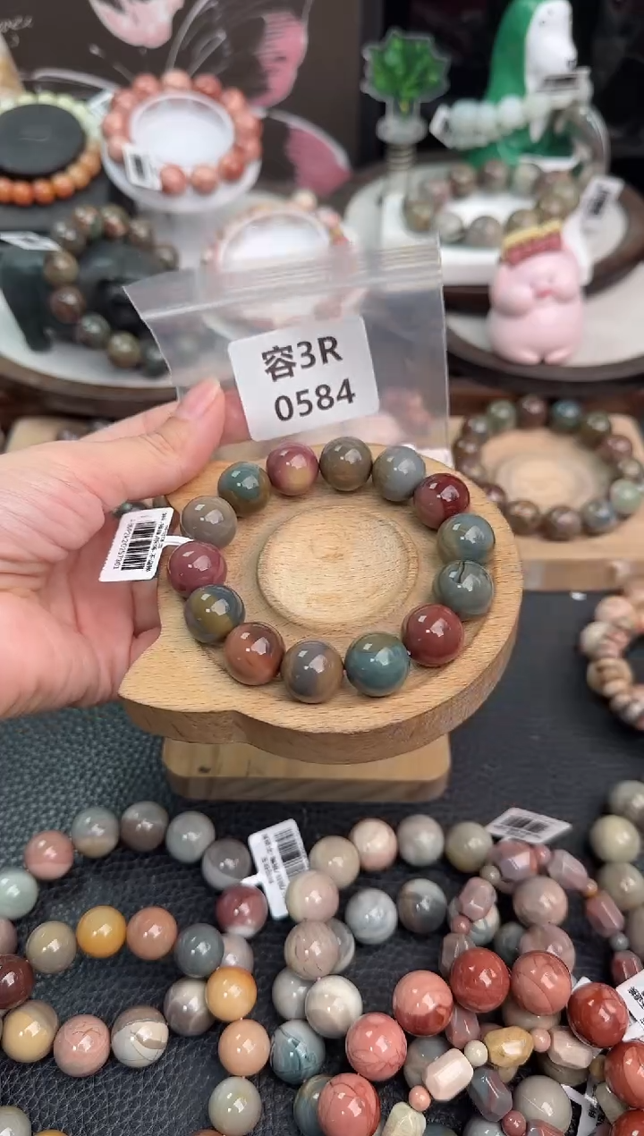 未镶嵌手链石英质玉?****。3R0584