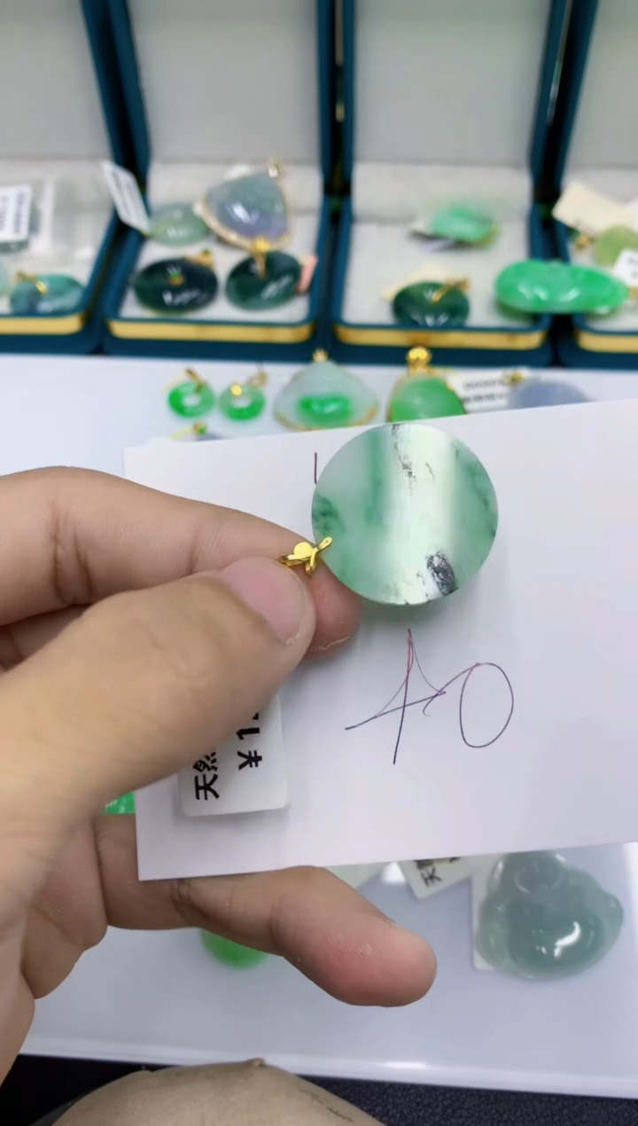 颈饰未镶嵌翡翠1111111111