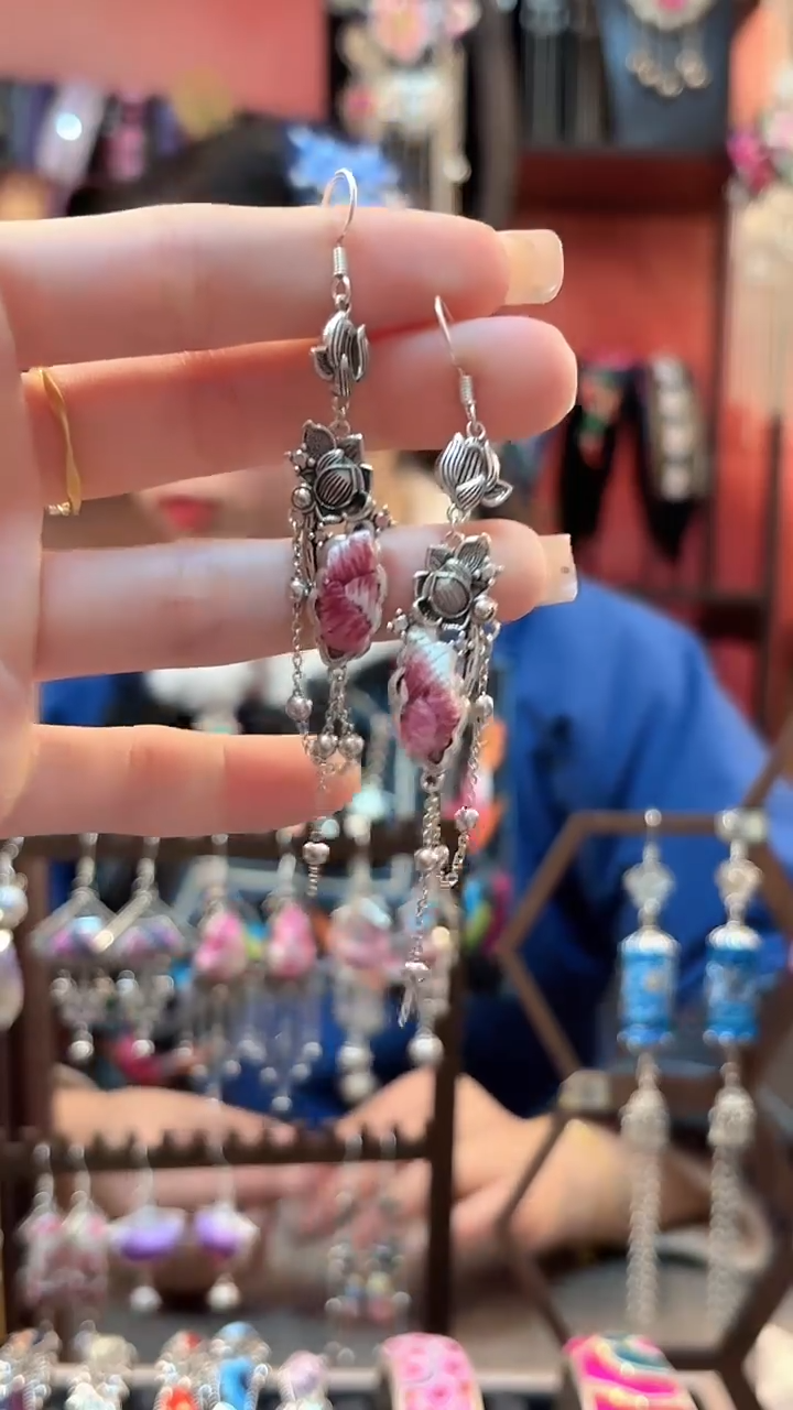 织绣 云织谣民族风精美饰品   222**