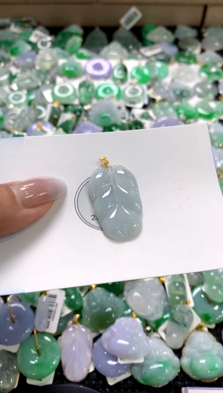 颈饰18K金镶嵌翡翠11111111111111111