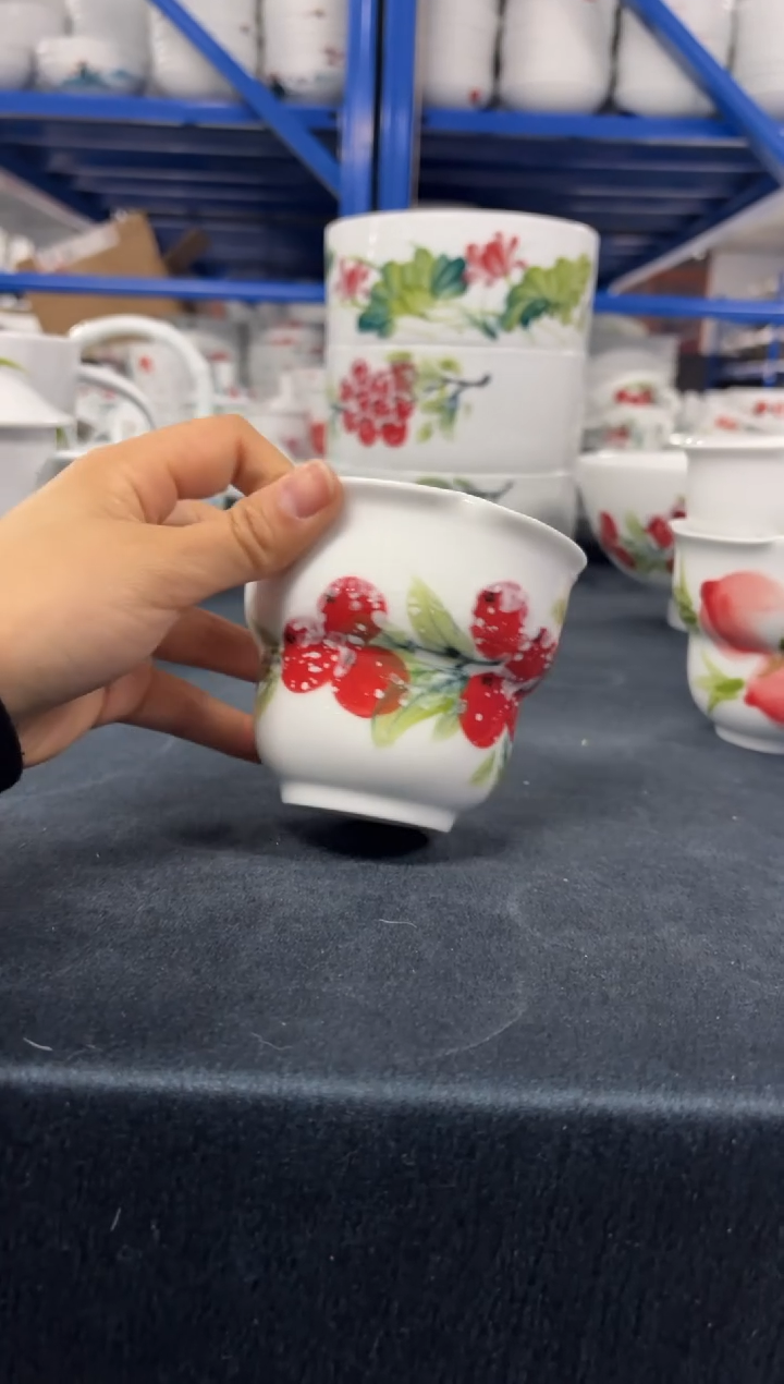 景德镇手绘釉中彩（食品级）花口葫芦碗