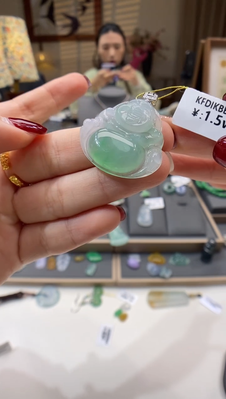 【闪购商品】翡翠颈饰18K金镶嵌佛公