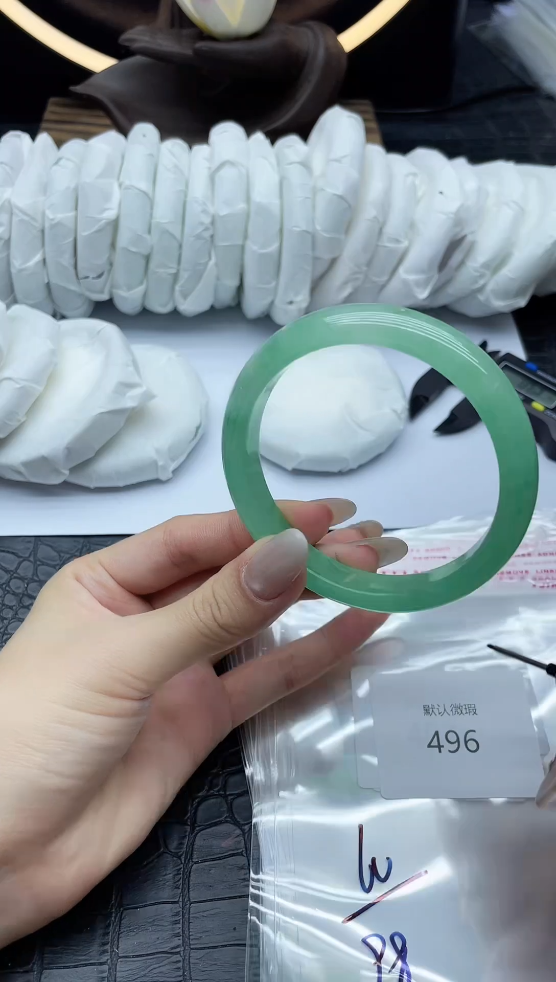 翡翠手镯未镶嵌翡翠手镯一物一图496