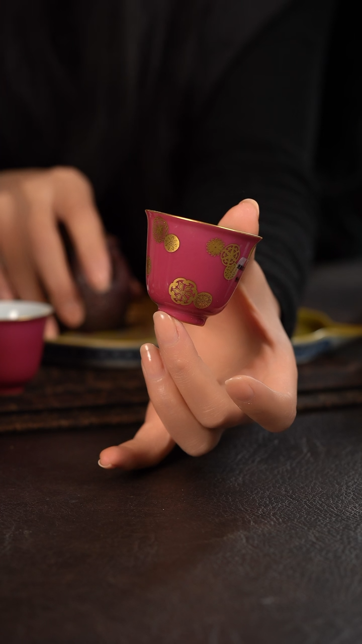 【闪购商品】杯德韶轩胭脂水皮球花描金皮球花铃铛杯