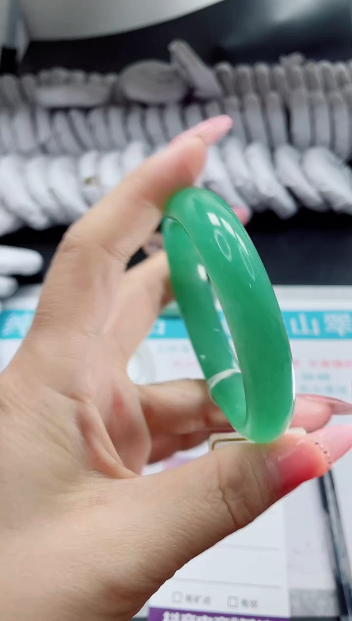 石英质玉未镶嵌手镯5