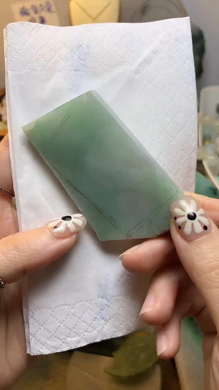 未镶嵌挂件翡翠缅甸A货翡翠,没有运费险,有纹有裂
