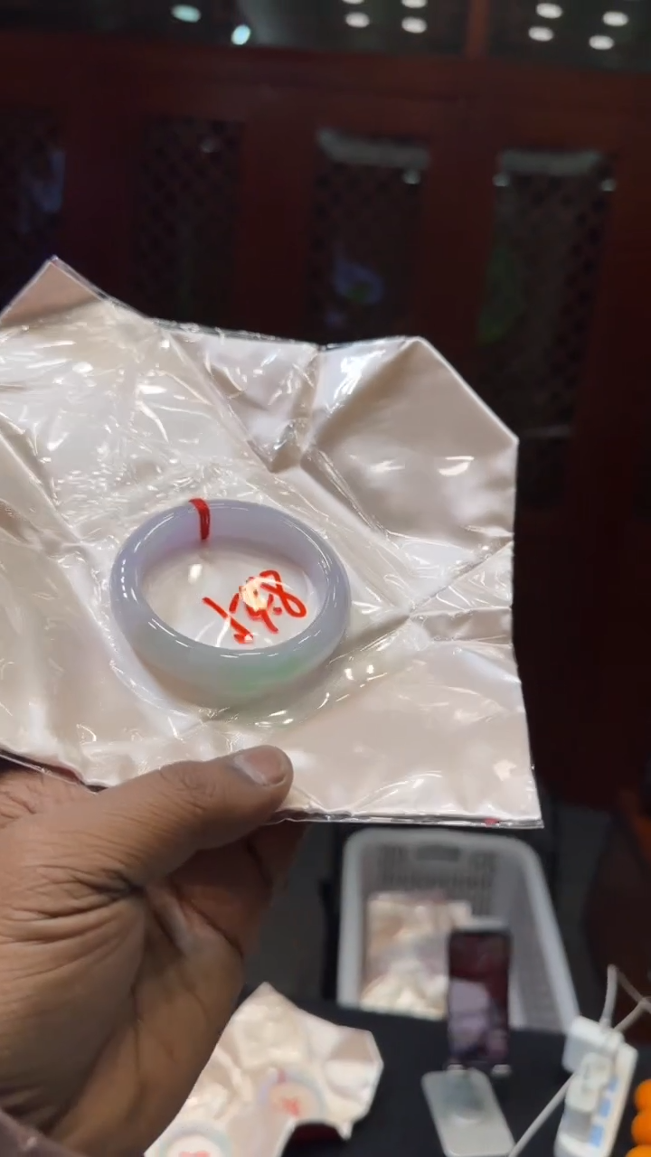 【闪购商品】翡翠手镯未镶嵌手镯