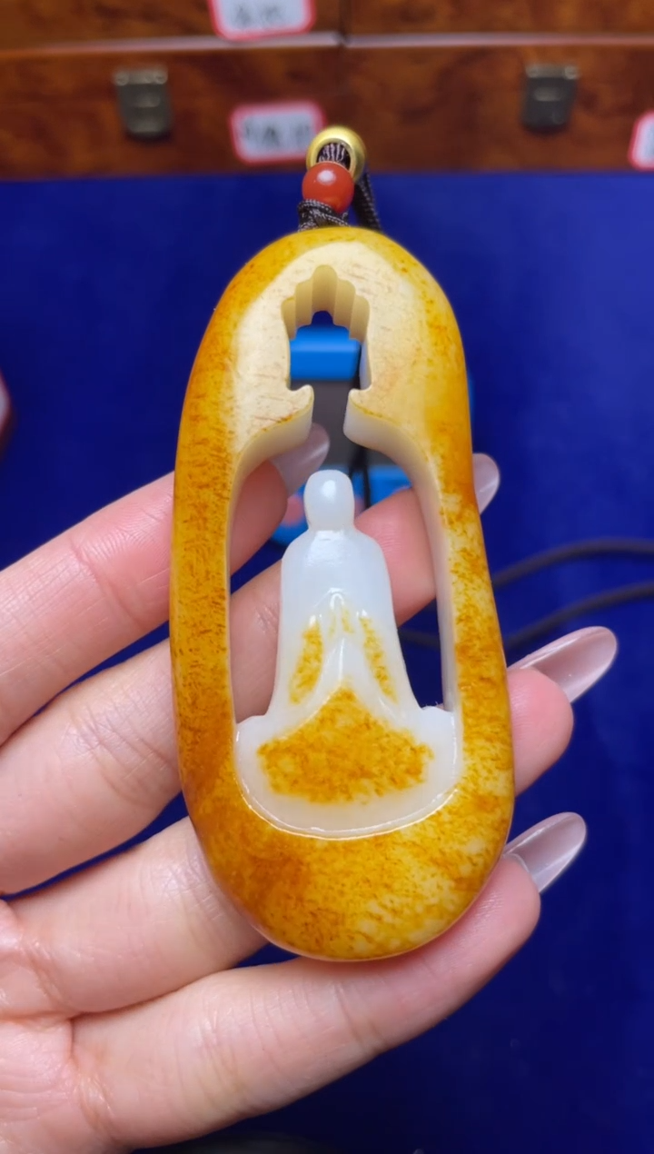 未镶嵌和田玉挂件和田玉