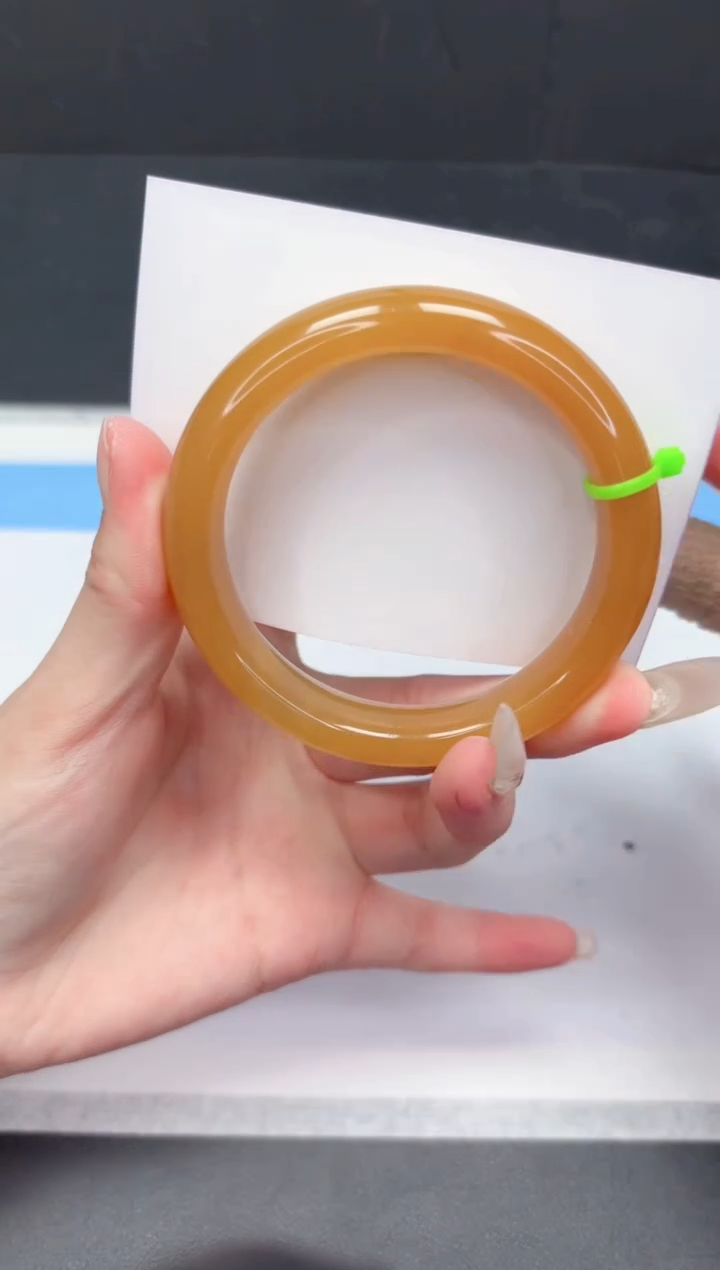 【闪购商品】石英质玉手镯未镶嵌89-56.5