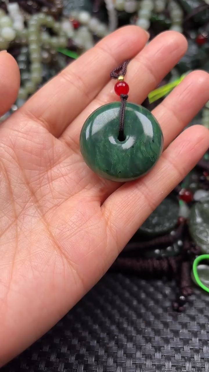 【闪购商品】和田玉颈饰未镶嵌.