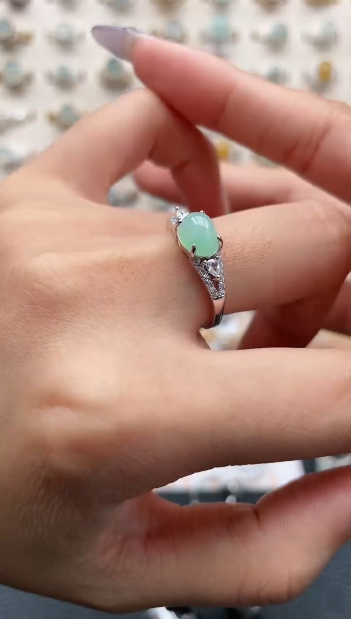 翡翠戒指银S925镶嵌1111