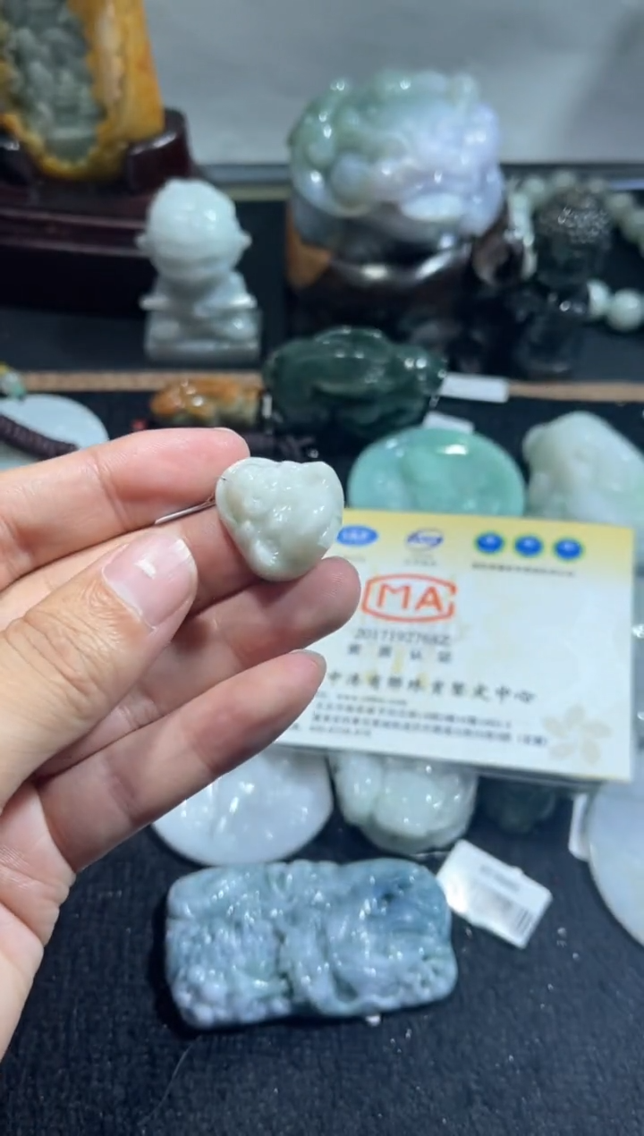 【闪购商品】翡翠颈饰未镶嵌00000252