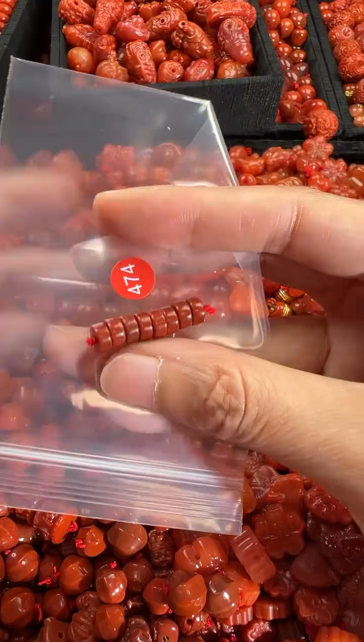 【闪购商品】南红玛瑙颈饰未镶嵌1