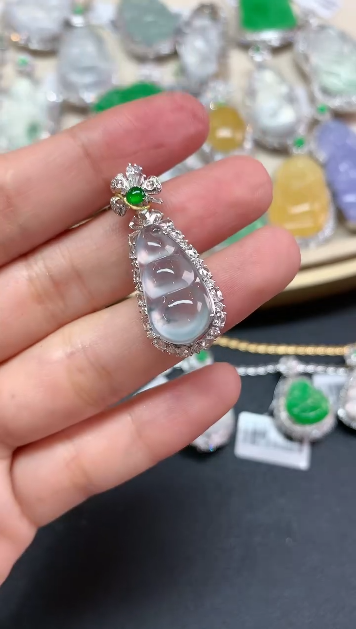 【闪购商品】翡翠吊坠(不含链)18K金镶嵌Q182|29800