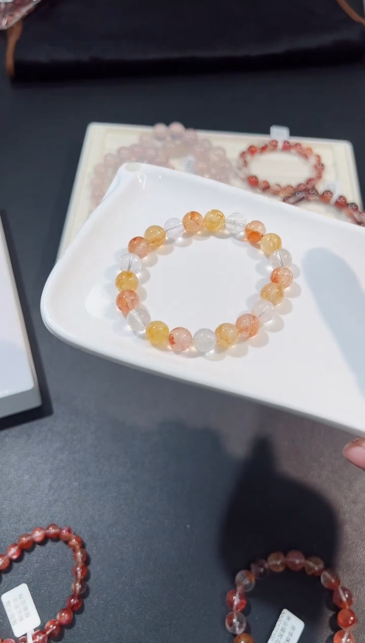 【闪购商品】水晶手串未镶嵌83u多样性发其一