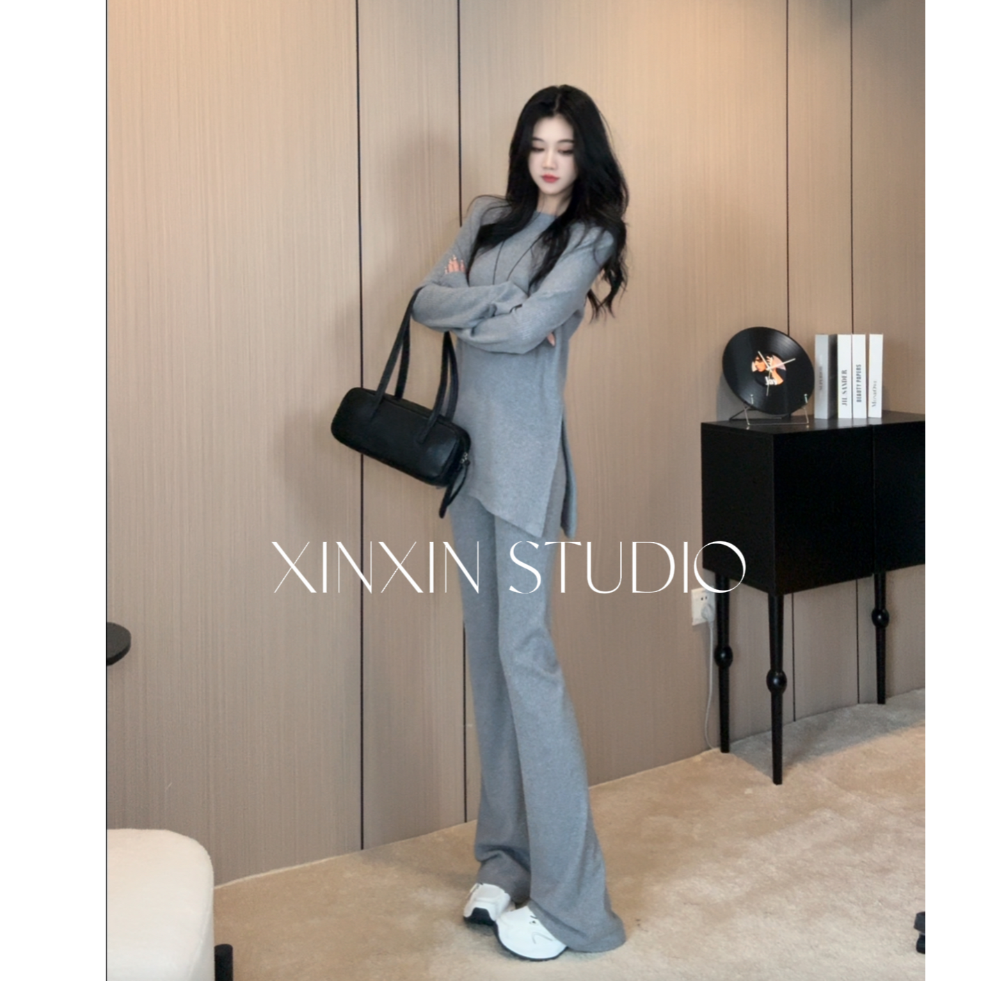 高级感针织休闲两件套2025新款垫肩直角肩套装喇叭裤