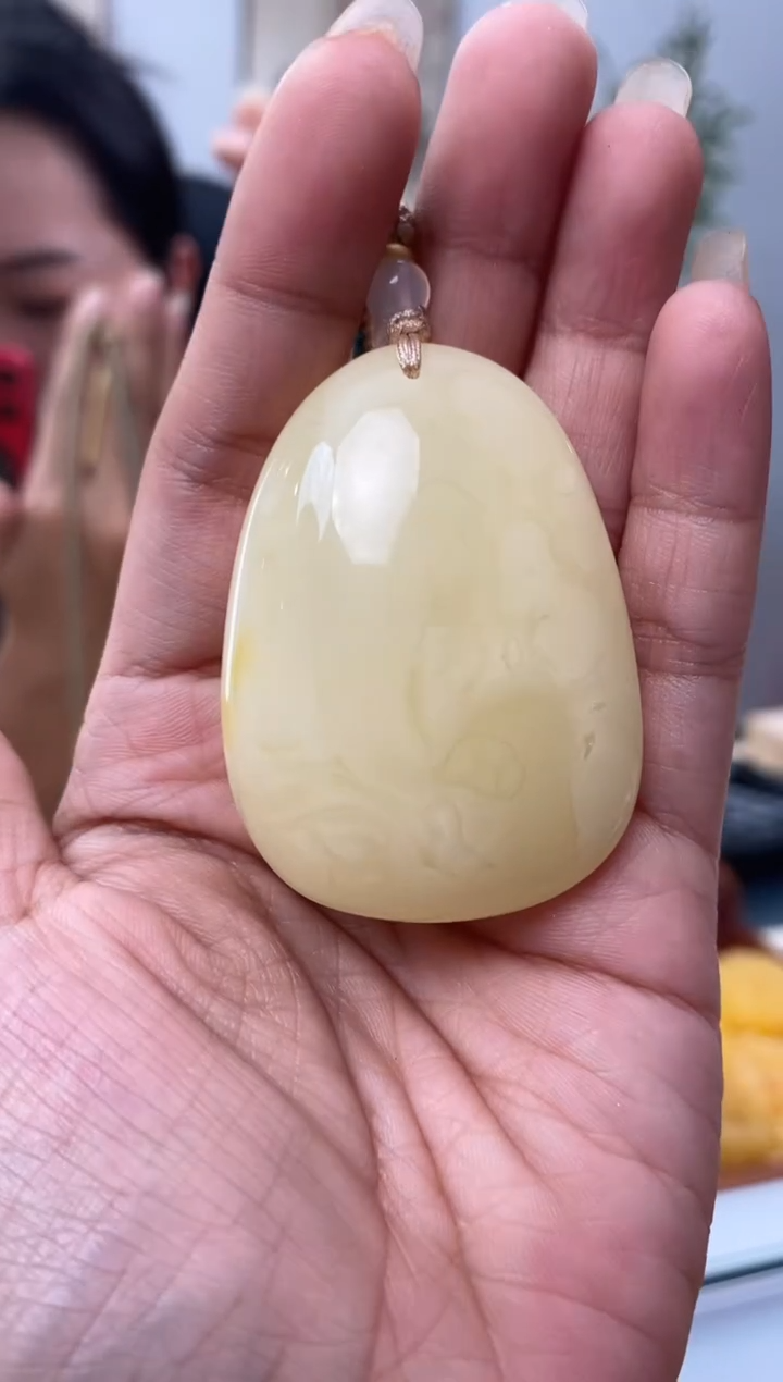 【闪购商品】琥珀裸石未镶嵌天然琥珀蜜蜡水滴