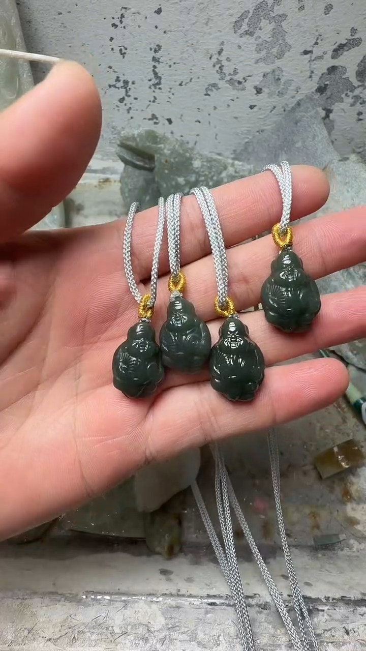 吊坠(赠链)未镶嵌和田玉玉财神 拍一发一商品多样性发货