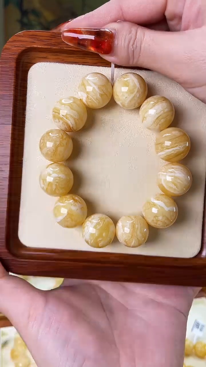 【闪购商品】蜜蜡裸石未镶嵌手串