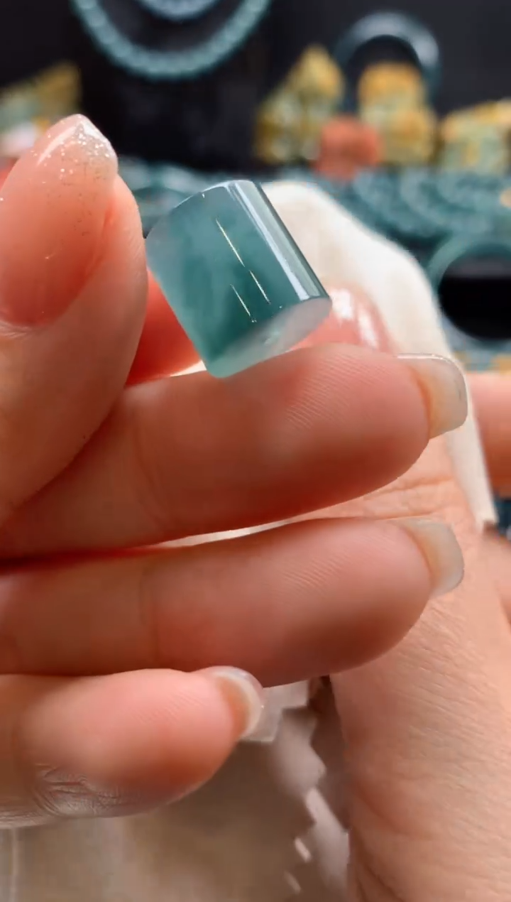 【闪购商品】翡翠颈饰未镶嵌0414444923