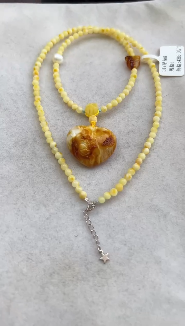 【闪购商品】琥珀裸石未镶嵌10207061-套链