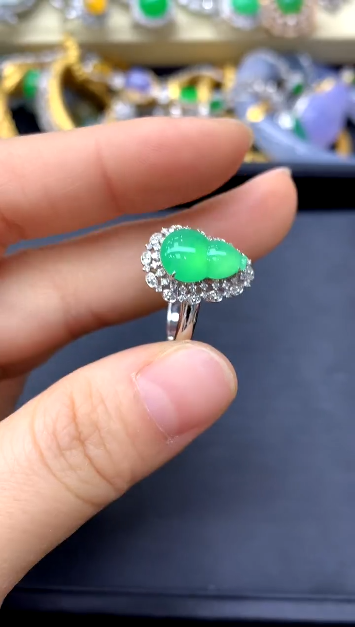 18K金镶嵌戒指翡翠472-中国好珍宝