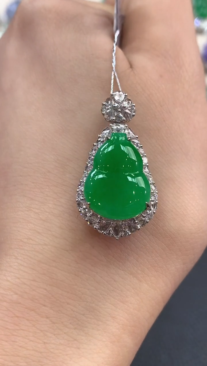 【闪购商品】翡翠吊坠(不含链)18K金镶嵌C162