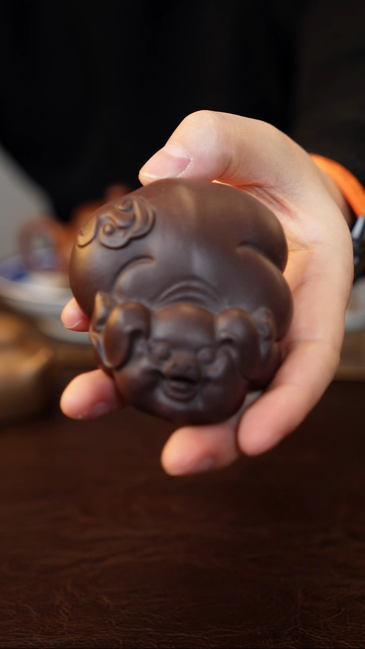 说**?老紫泥手工雕塑猪猪