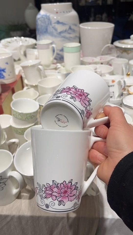 骨瓷隆达骨瓷杯子2个