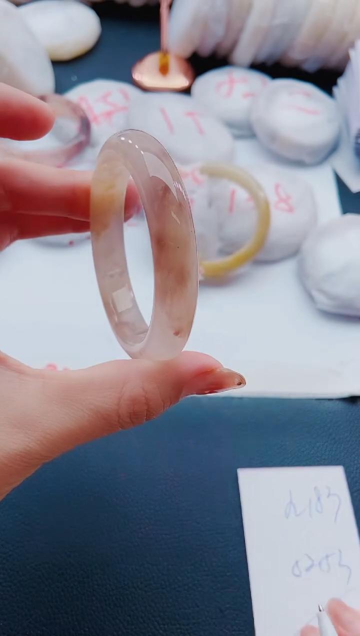 未镶嵌手镯石英质玉N183-52-53