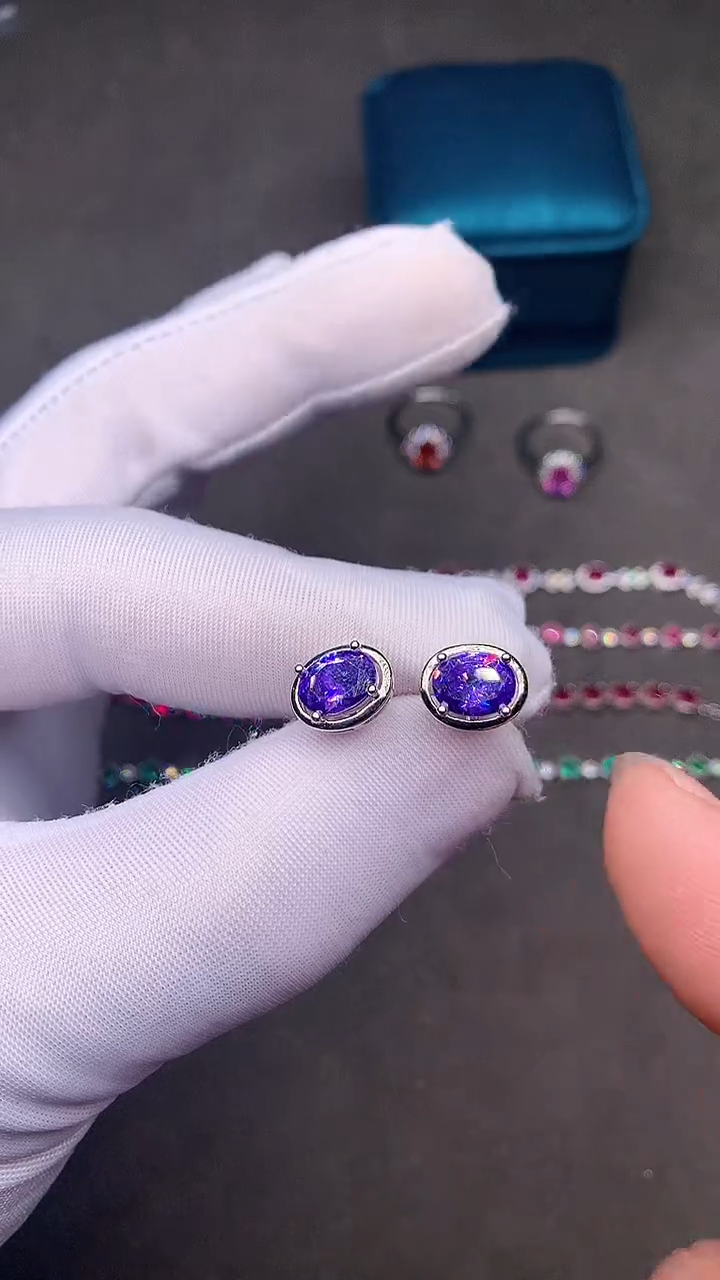 【闪购商品】彩色蓝宝石耳饰银S925镶嵌······