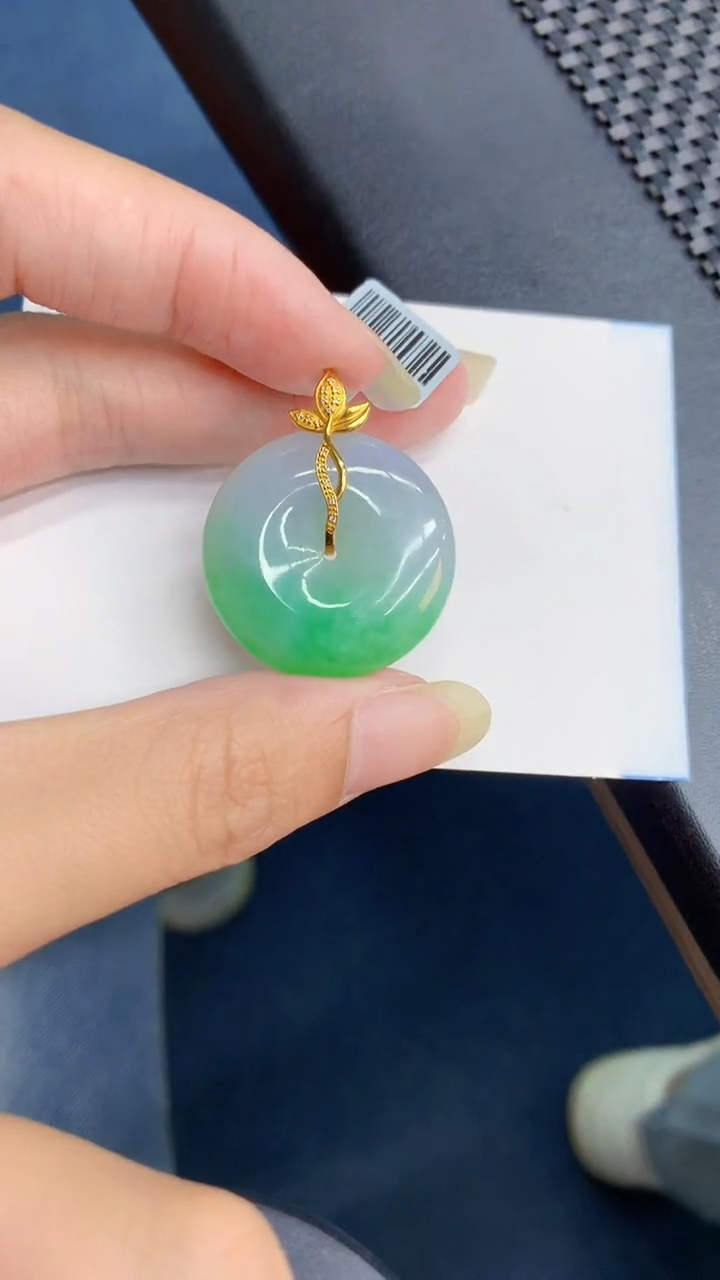 【闪购商品】翡翠颈饰18K金镶嵌           8