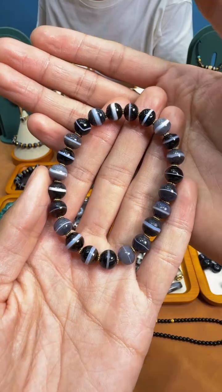 未镶嵌玛瑙/玉髓珠宝奇石S***G玛瑙珠手串