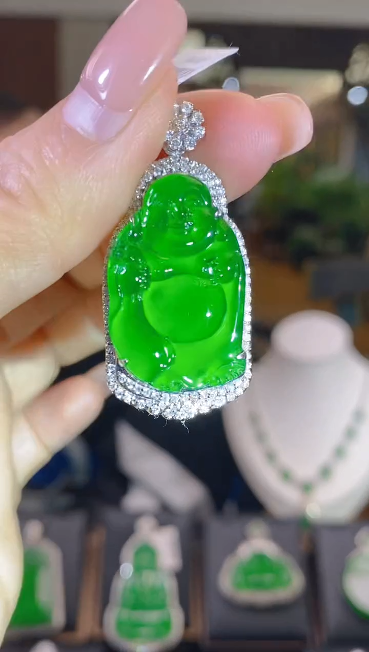 【闪购商品】翡翠吊坠(不含链)18K金镶嵌翡翠吊坠