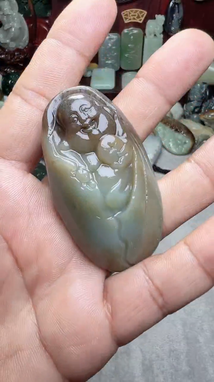 和田玉未镶嵌把件-
