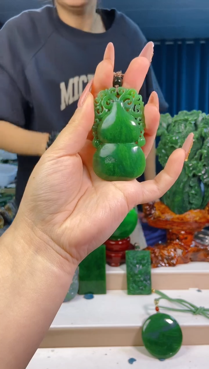 【闪购商品】和田玉挂件未镶嵌1