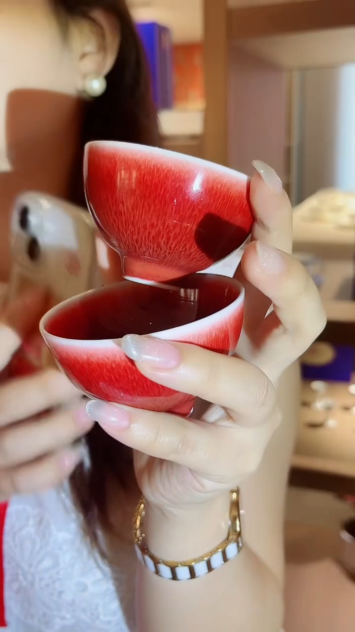 摆件景德镇郎红鸡心杯一对