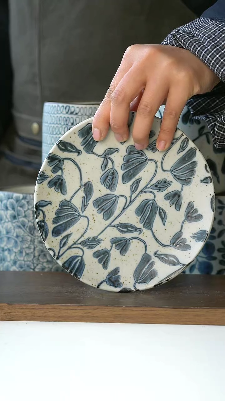 【闪购商品】陶瓷粗陶手绘铃兰花甜品盘16cm@4-2@