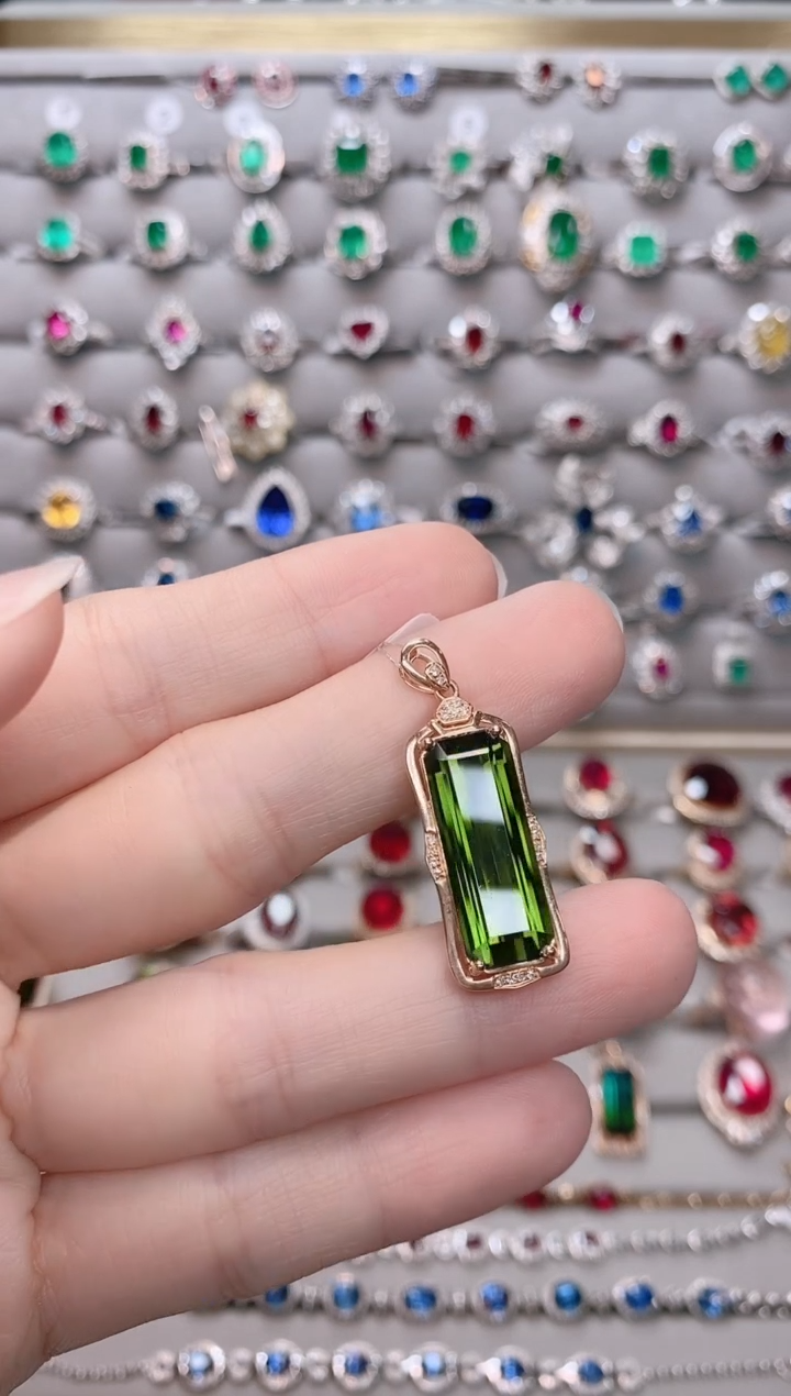 【闪购商品】碧玺18K金吊坠18K金镶嵌.